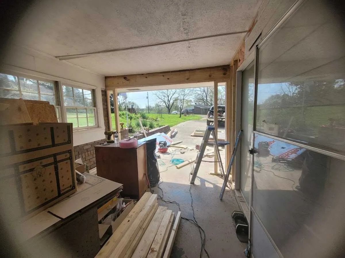 Air movers and dehumidifier for Water Mitigation Services in Picture Rocks